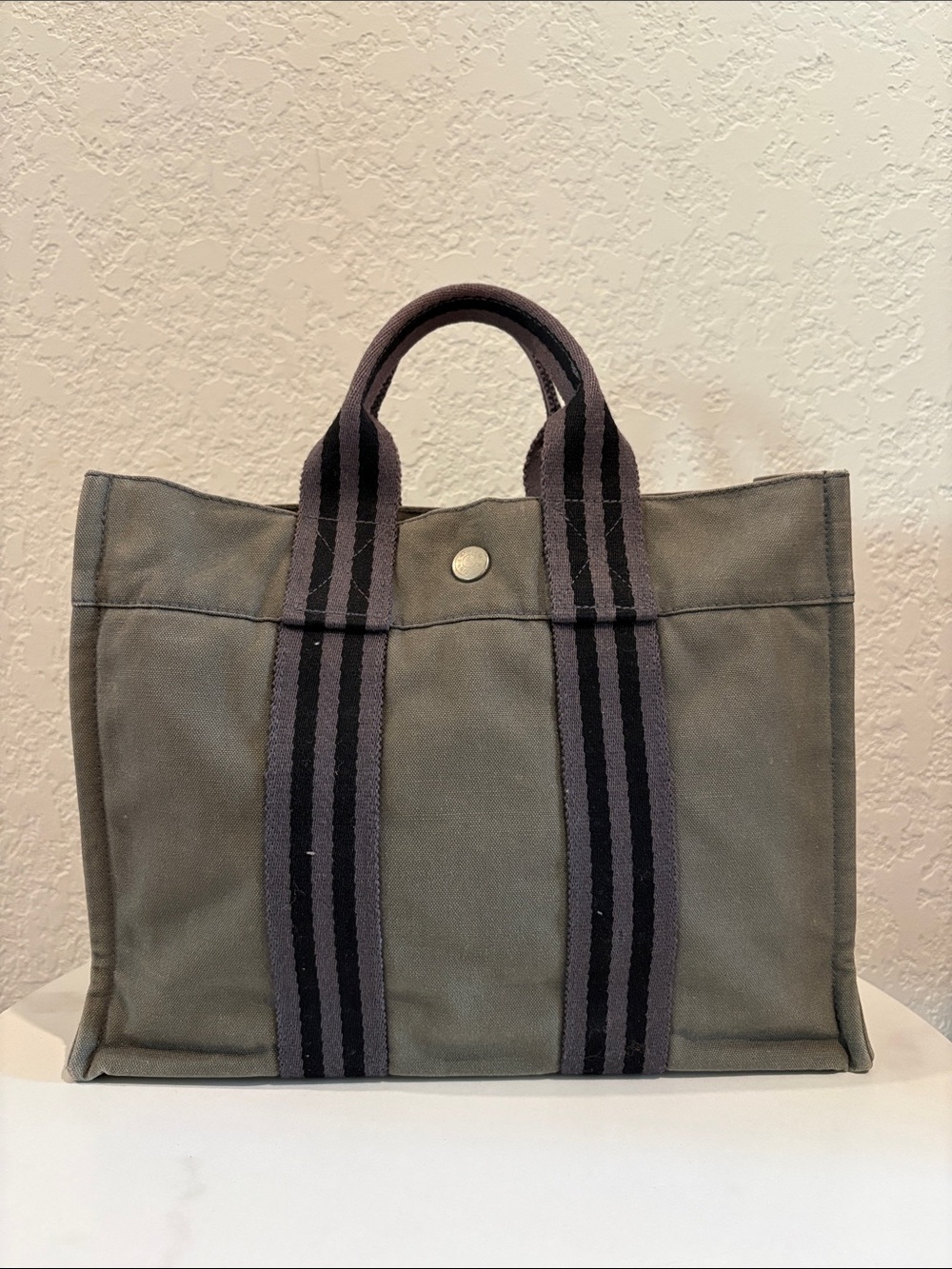 Hermes 8.5x 11.5” Canvas Tote Unisex Grey Handbag